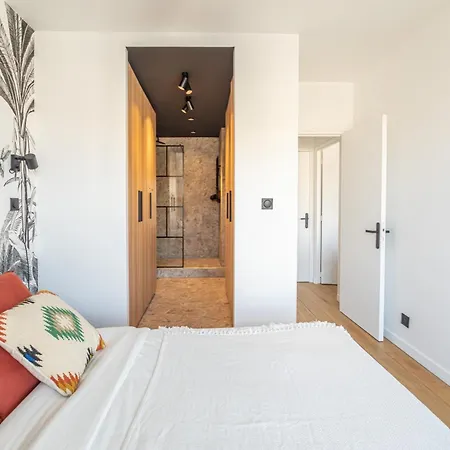 Tour Eiffel Grenelle Apartment