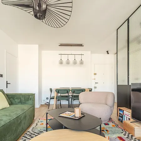 Tour Eiffel Grenelle Apartment